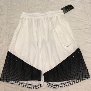 Nike Elite Basketball Short.
